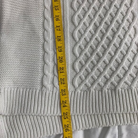 GAP Women’s Ivory Cable Knit Sweater – Size L, Crew Neck, High–Low Hem - Picture 13 of 15
